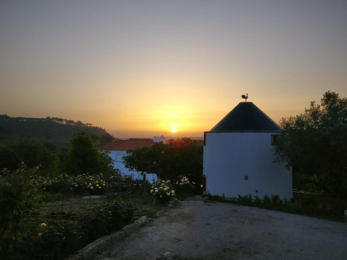 Ola Belem! Cozy Windmill, Stunning Views To Lisboa Bed & Breakfast Caparica Dış mekan fotoğraf